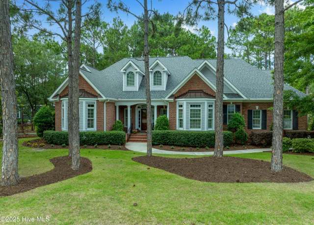 Property at 3792 Bancroft Pl, Southport, NC 28461, 4 beds, 3.5 baths