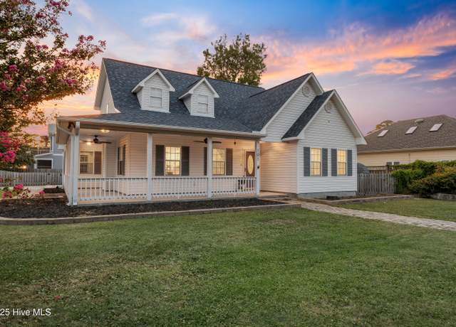 Property at 101 Sixth St N, Carolina Beach, NC 28428, 4 beds, 3.5 baths