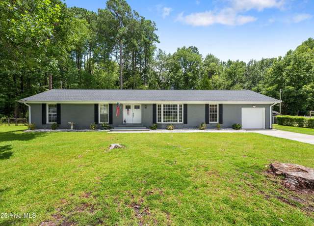 Property at 212 Stratford Rd, Havelock, NC 28532, 3 beds, 2 baths