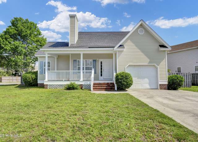 Property at 402 Bay Ct, Carolina Beach, NC 28428, 3 beds, 2 baths