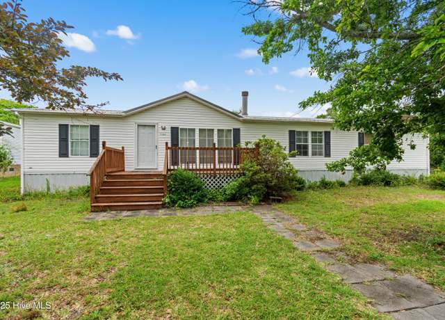 Property at 2166 Amy Dr SW, Supply, NC 28462, 3 beds, 2 baths