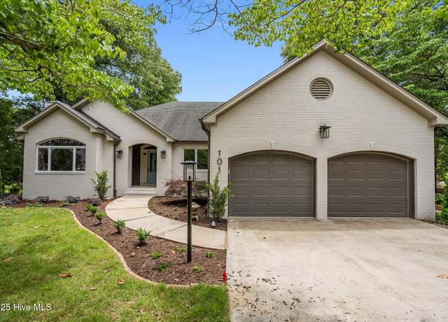Property at 101 Marshview Rd, Hampstead, NC 28443, 4 beds, 3.5 baths
