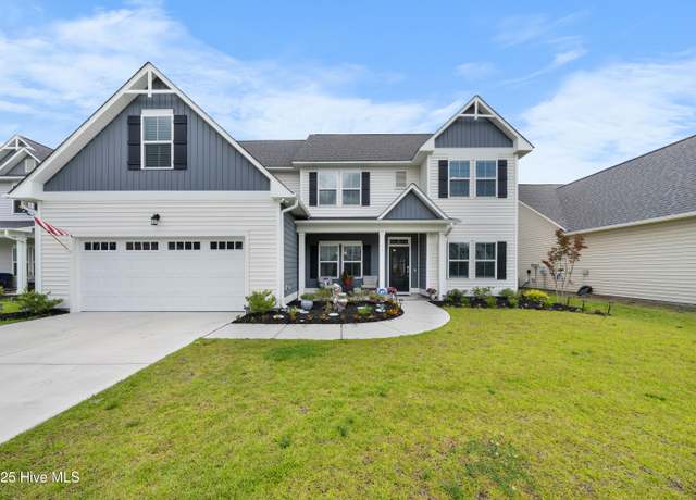 Property at 74 W Weatherbee Way, Hampstead, NC 28443, 5 beds, 4 baths