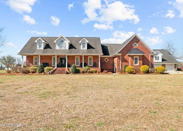 Property at 1430 Covington Rd, Lumberton, NC 28360, 3 beds, 2.5 baths