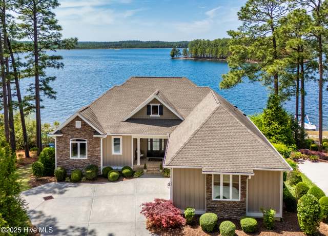 Property at 133 Baker Cir, West End, NC 27376, 4 beds, 4.5 baths