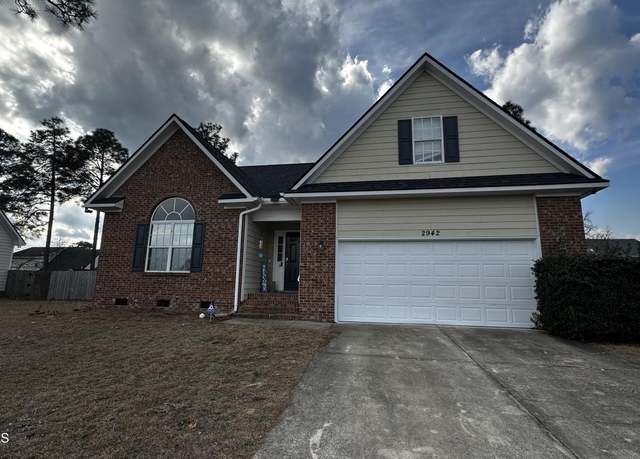 Property at 2942 Highplains Dr, Hope Mills, NC 28348, 4 beds, 3 baths