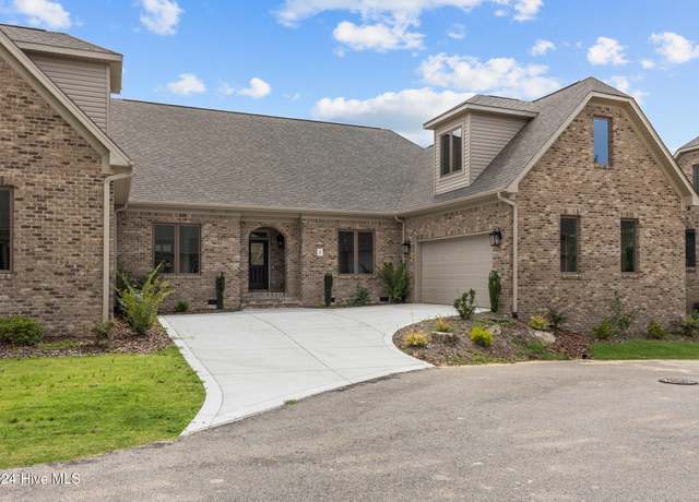 Property at 6 Castle Bridge Ct, Pinehurst, NC 28374, 3 beds, 3.5 baths