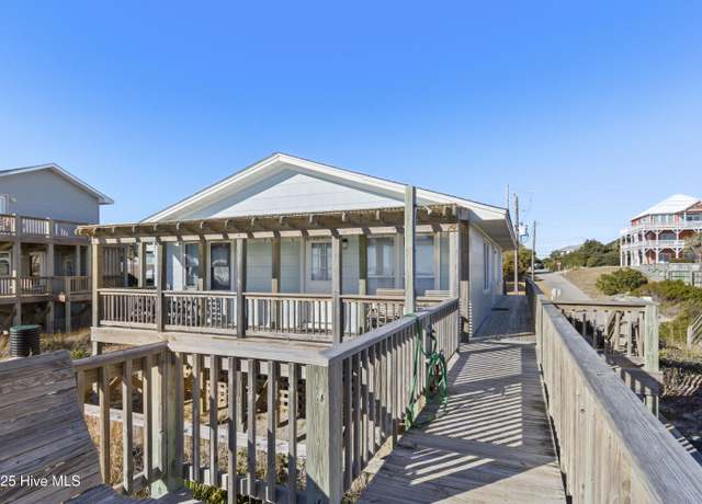 Property at 901 Ocean Dr, Emerald Isle, NC 28594, 4 beds, 2 baths