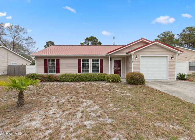 Property at 4387 Ritz Cir, Shallotte, NC 28470, 3 beds, 2 baths