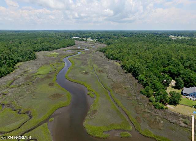 Property at 4 Willis Landing Rd, Hubert, NC 28539