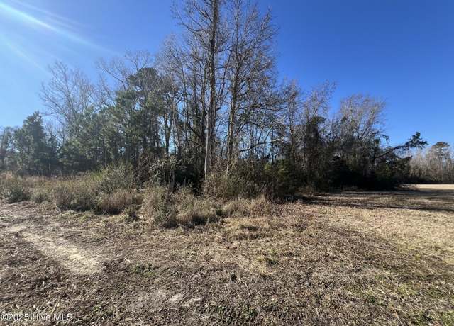 Property at 383 Ocean Hwy E, Supply, NC 28462