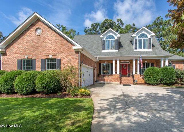 Property at 107 Yeopim Cir, Hertford, NC 27944, 4 beds, 2.5 baths