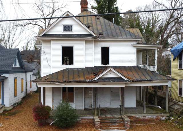 Property at 338 S Pearl St, Rocky Mount, NC 27804, 4 beds, 2 baths
