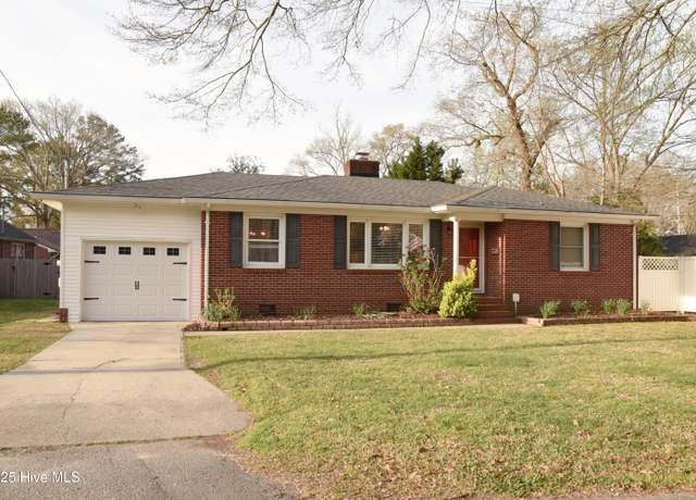 Property at 1111 Weeks St, Elizabeth City, NC 27909, 3 beds, 2 baths