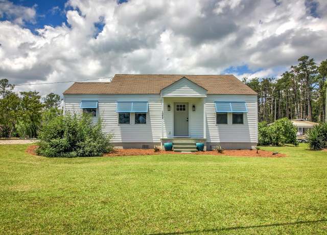 Property at 1093 Highway 70 Sea Level, Sea Level, NC 28577, 2 beds, 1 bath
