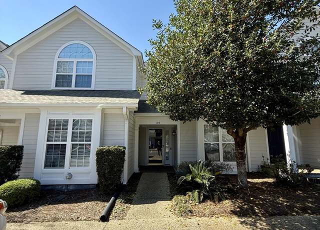 Property at 6211 Wrightsville Ave Apt 104, Wilmington, NC 28403, 2 beds, 2 baths