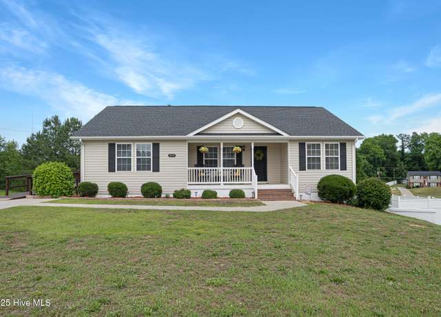 Property at 217 Farmstead Ct, Rockingham, NC 28379, 3 beds, 2.5 baths