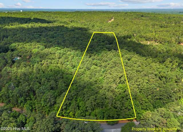 Property at 550 E Hedgelawn Way, Southern Pines, NC 28387