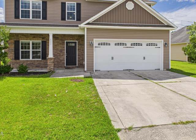 Property at 131 Cavalier Dr, Jacksonville, NC 28546, 4 beds, 2.5 baths