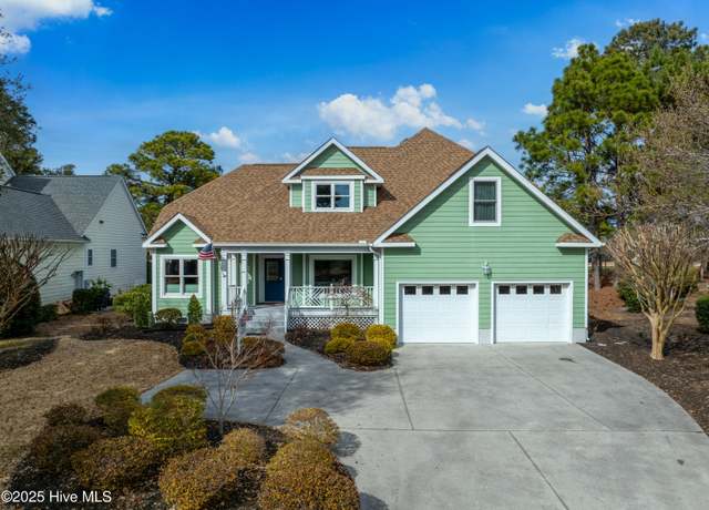 Property at 4385 Gauntlet Dr SE, Southport, NC 28461, 4 beds, 2.5 baths