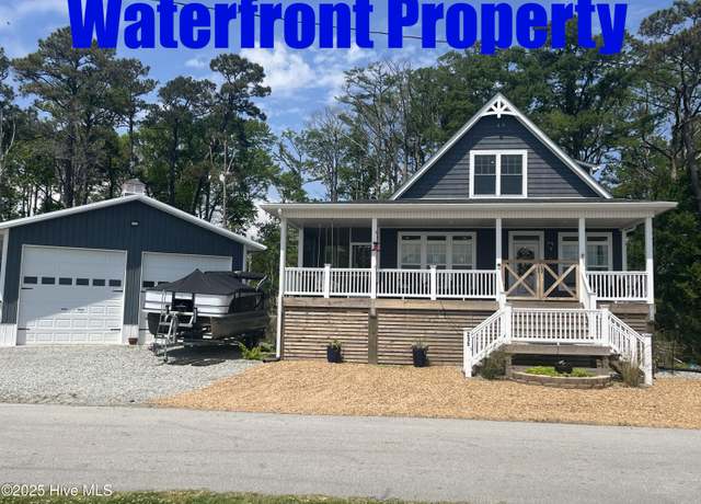 Property at 215 River Rd, Arapahoe, NC 28510, 3 beds, 2.5 baths