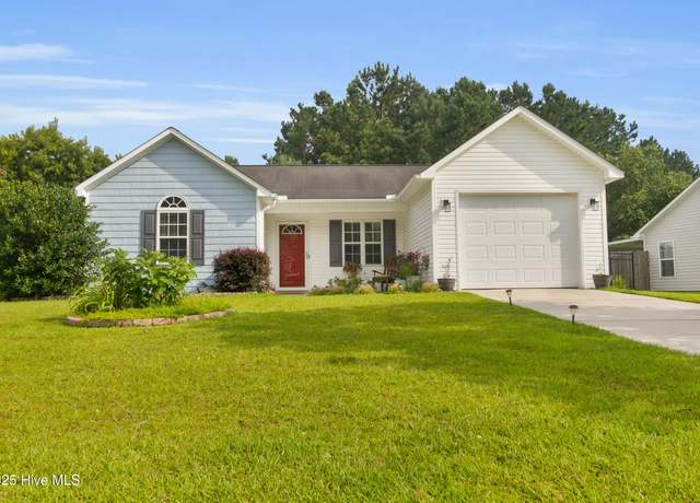 Property at 122 Fairmount Way, New Bern, NC 28562, 3 beds, 2 baths