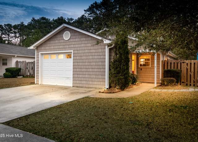 Property at 1809 Gretna Dr, Greenville, NC 27834, 3 beds, 2 baths