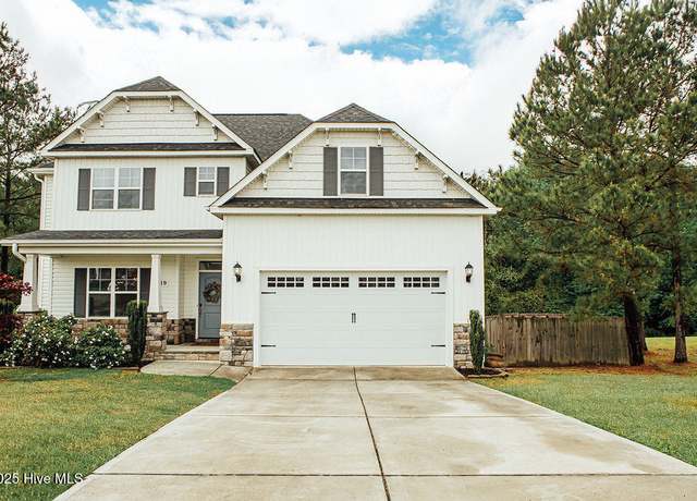 Property at 219 Planters Ridge Dr, Pikeville, NC 27863, 4 beds, 2.5 baths
