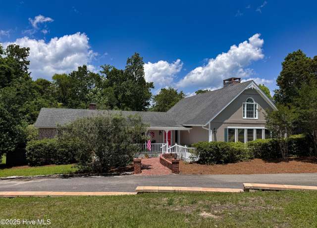 Property at 522 Hughes Rd, Hampstead, NC 28443, 4 beds, 3 baths