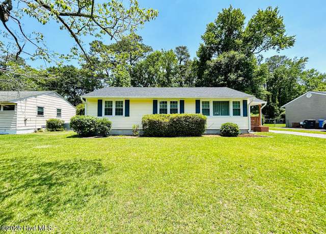 Property at 502 Dogwood Ln, Jacksonville, NC 28540, 4 beds, 1 bath