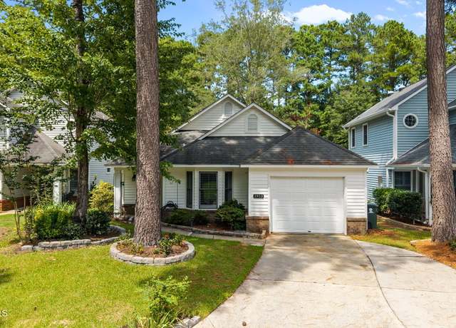 Property at 1913 Fairways West Dr, New Bern, NC 28562, 2 beds, 2 baths