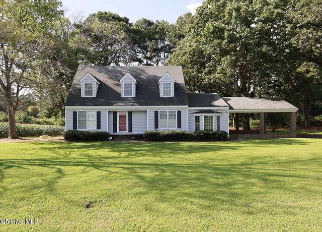 Property at 702 Terrace Ln, Conway, NC 27820, 3 beds, 2 baths