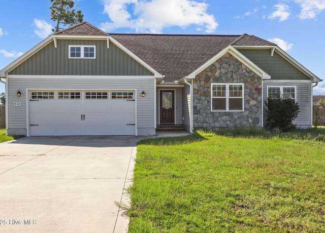 Property at 712 Addor Dr, Richlands, NC 28574, 3 beds, 2 baths