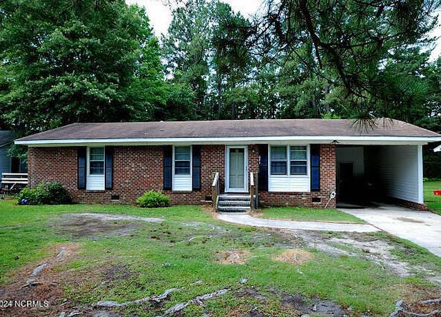 Property at 641 Powell Dr, Rocky Mount, NC 27803, 3 beds, 1.5 baths