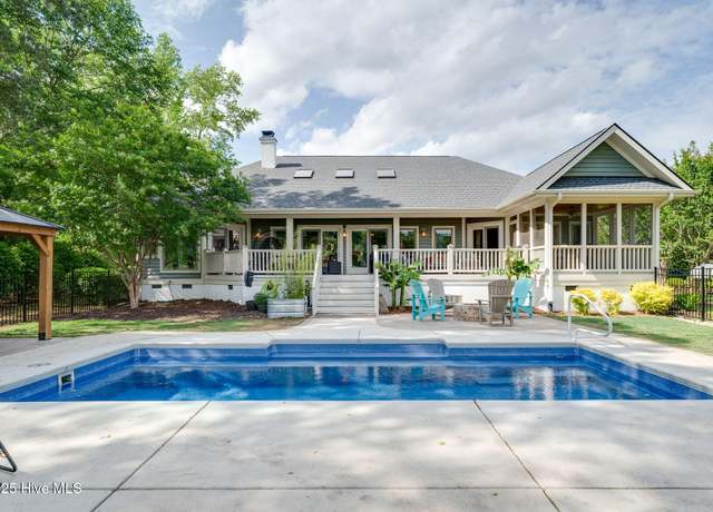 Property at 164 Firefly Dr, Wallace, NC 28466, 3 beds, 3.5 baths