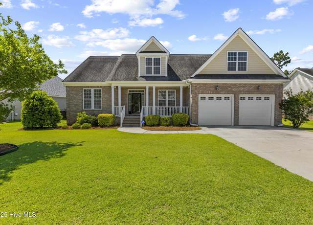 Property at 417 Meadowland Cir, Maple Hill, NC 28454, 5 beds, 3 baths