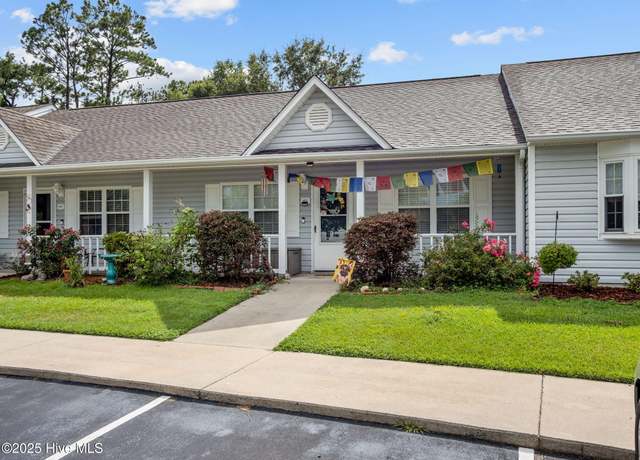 Property at 402 Courtyard W, Newport, NC 28570, 2 beds, 2 baths