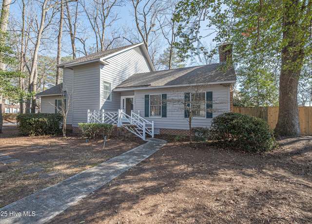 Property at 1501 Birch Pl, Winterville, NC 28590, 3 beds, 2.5 baths