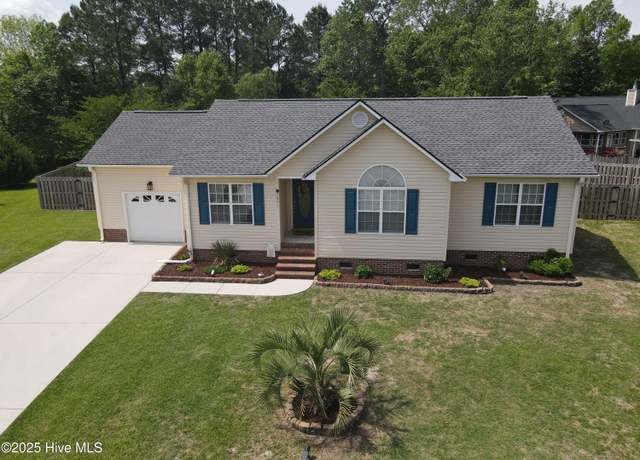 Property at 2801 Fletcher Ct, Castle Hayne, NC 28429, 3 beds, 2 baths