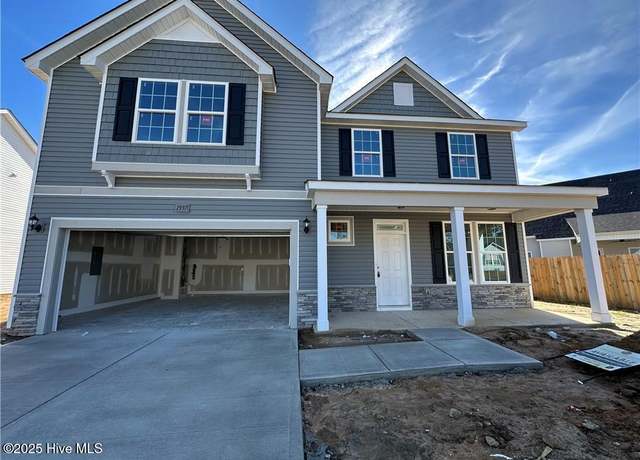 Property at 1937 Stackhouse Dr, Fayetteville, NC 28314, 4 beds, 2.5 baths