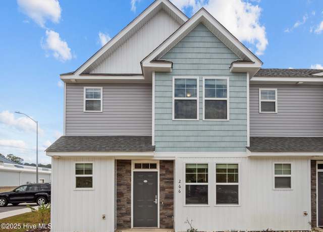 Property at 266 Sandy Cove Ln, Sneads Ferry, NC 28460, 3 beds, 3.5 baths