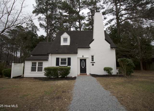 Property at 705 Bolling Rd, Roanoke Rapids, NC 27870, 3 beds, 2 baths