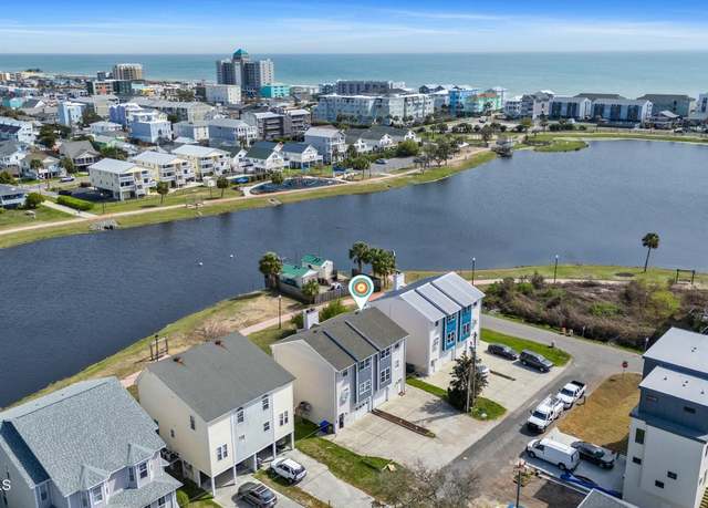 Property at 304 Columbia Ave Unit B, Carolina Beach, NC 28428, 3 beds, 2.5 baths