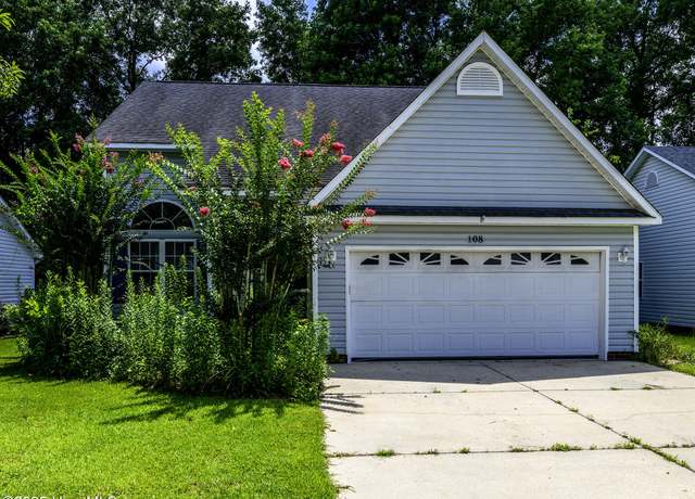 Property at 108 Monterey Cir, New Bern, NC 28562, 3 beds, 2 baths