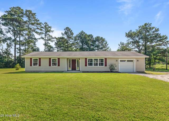 Property at 366 Grants Creek Rd, Jacksonville, NC 28546, 3 beds, 2 baths