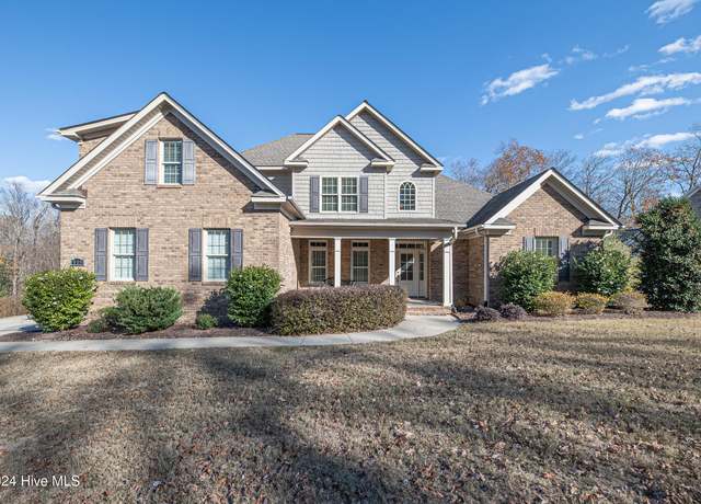 Property at 115 Golf View Dr, Greenville, NC 27834, 4 beds, 3 baths