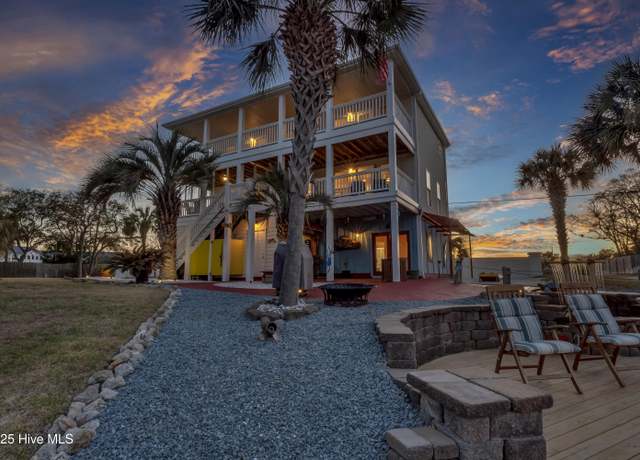 Property at 1001 Waterview Pl, Carolina Beach, NC 28428, 4 beds, 3.5 baths