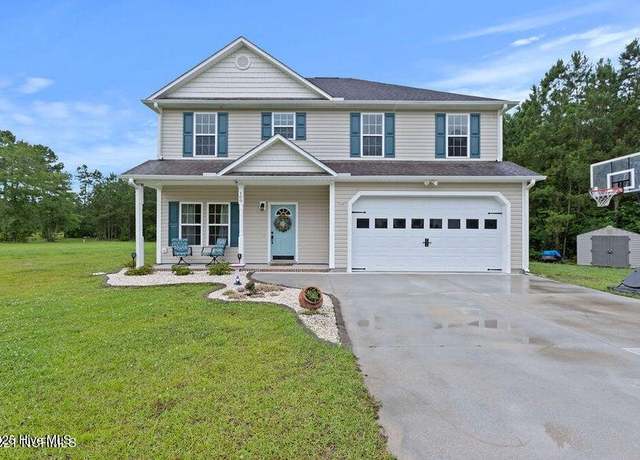 Property at 100 Sunny Point Dr, Richlands, NC 28574, 3 beds, 2.5 baths