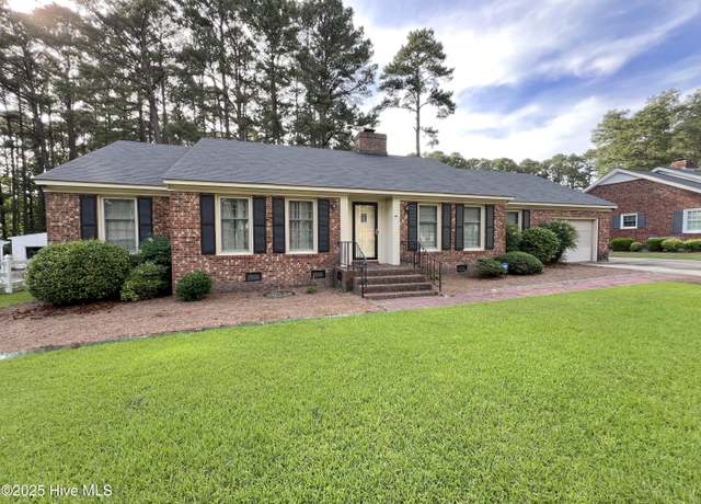 Property at 1811 Hermitage Rd NW, Wilson, NC 27896, 3 beds, 2 baths
