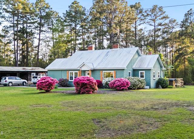 Property at 332 Napier Rd Rd, Carthage, NC 28327, 2 beds, 1 bath